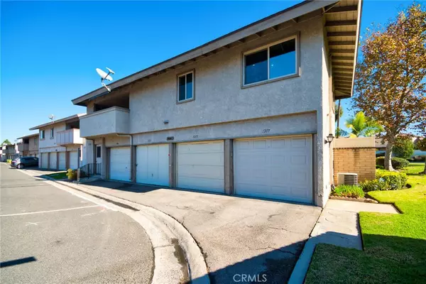 1207 N Kraemer BLVD #4, Placentia, CA 92870