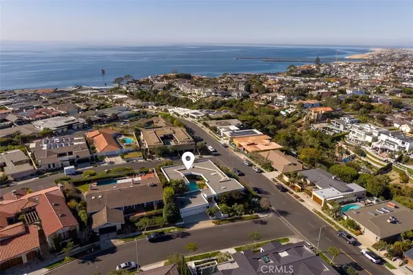 Corona Del Mar, CA 92625,4501 Roxbury RD