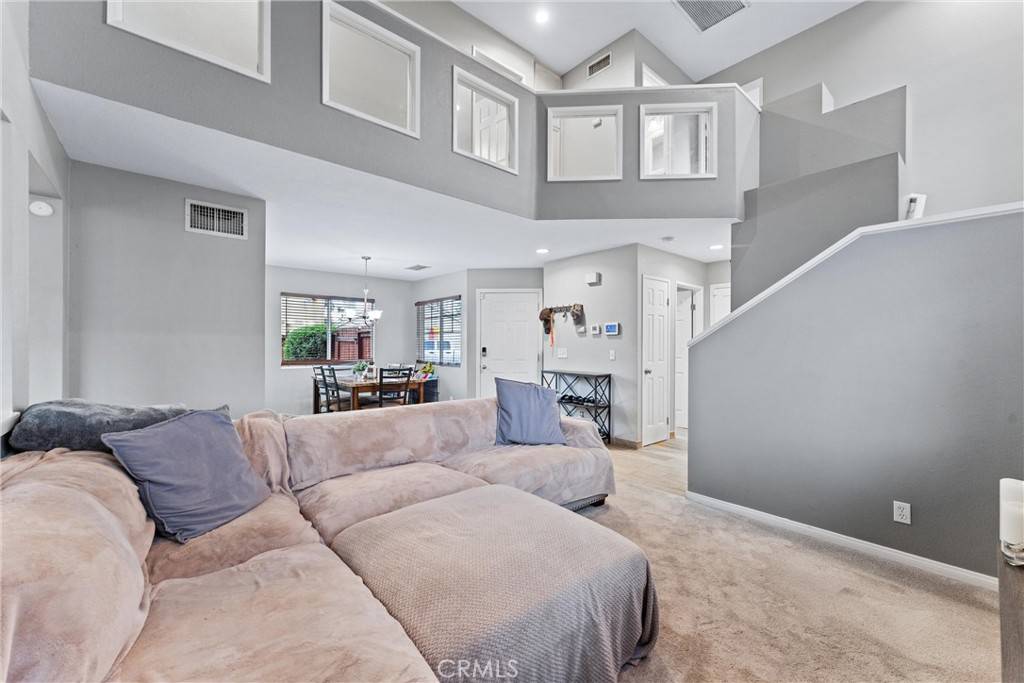 Corona, CA 92878,990 Primrose LN