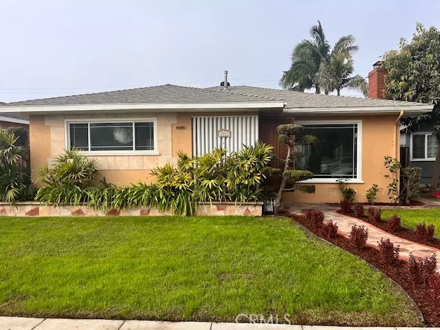 3043 Baltic AVE, Long Beach, CA 90810