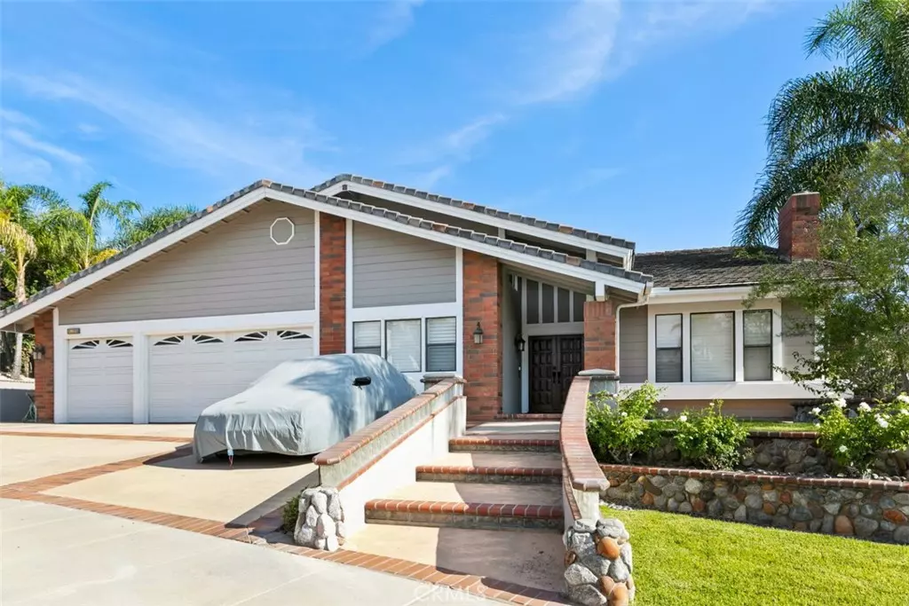 Orange, CA 92867,2046 Vista Mesa Way