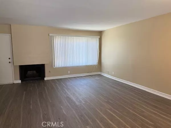 Orange, CA 92865,101 W Riverdale AVE #26