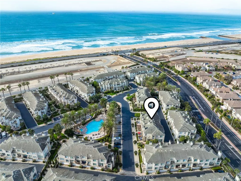 Huntington Beach, CA 92648,6211 Surflanding LN