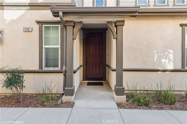 Saugus, CA 91350,20507 Sugarberry CT