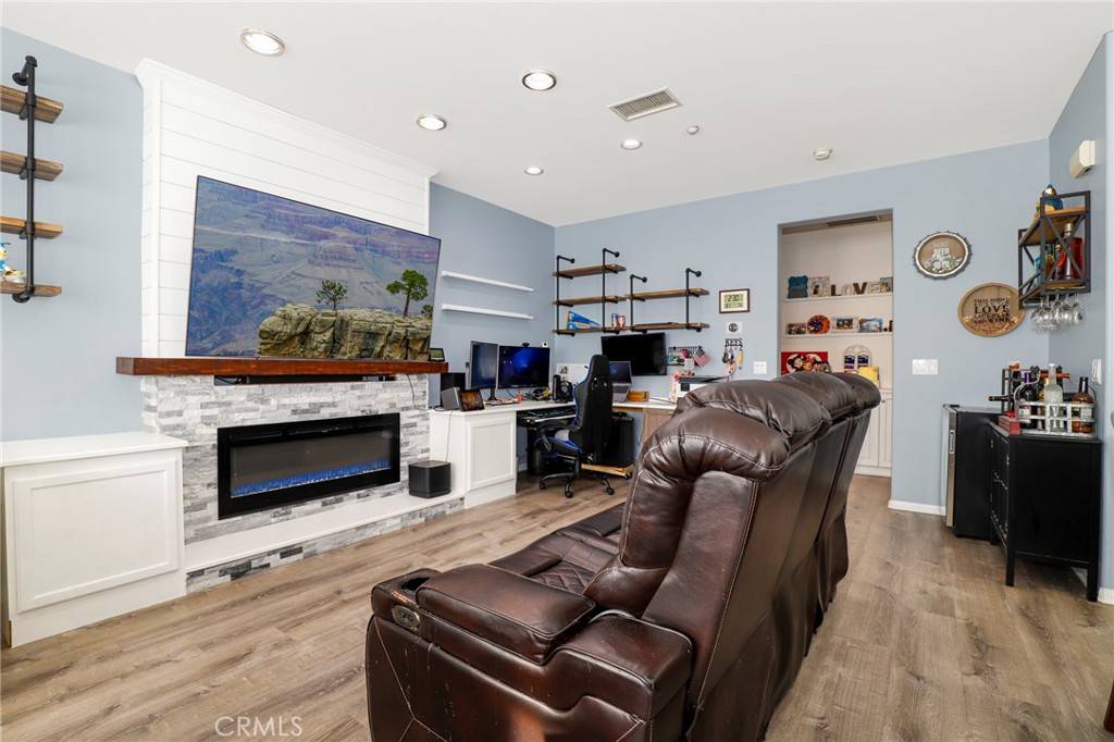 Long Beach, CA 90806,2133 Atlantic AVE
