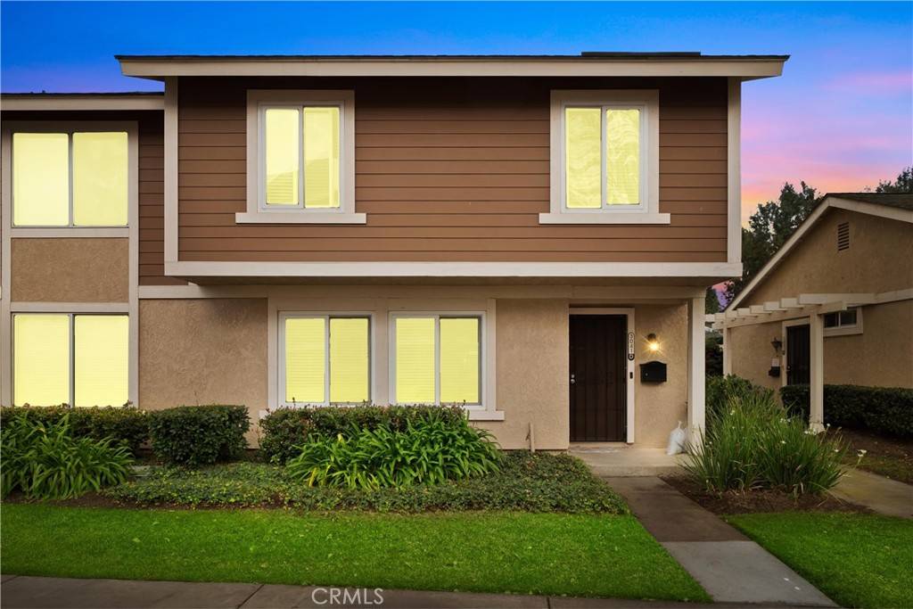 3041 S Sycamore ST #D, Santa Ana, CA 92707