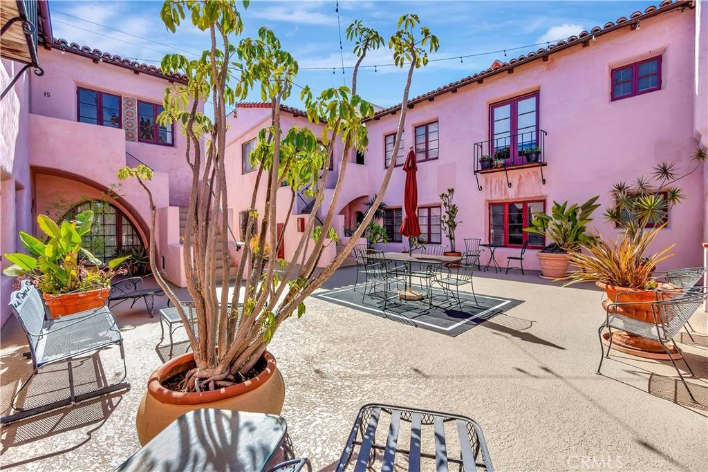 Long Beach, CA 90802,1728 E 3rd ST #14