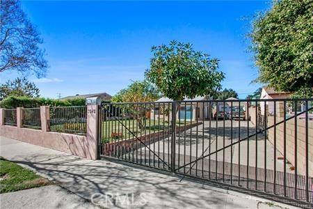 2040 Kilson DR, Santa Ana, CA 92707