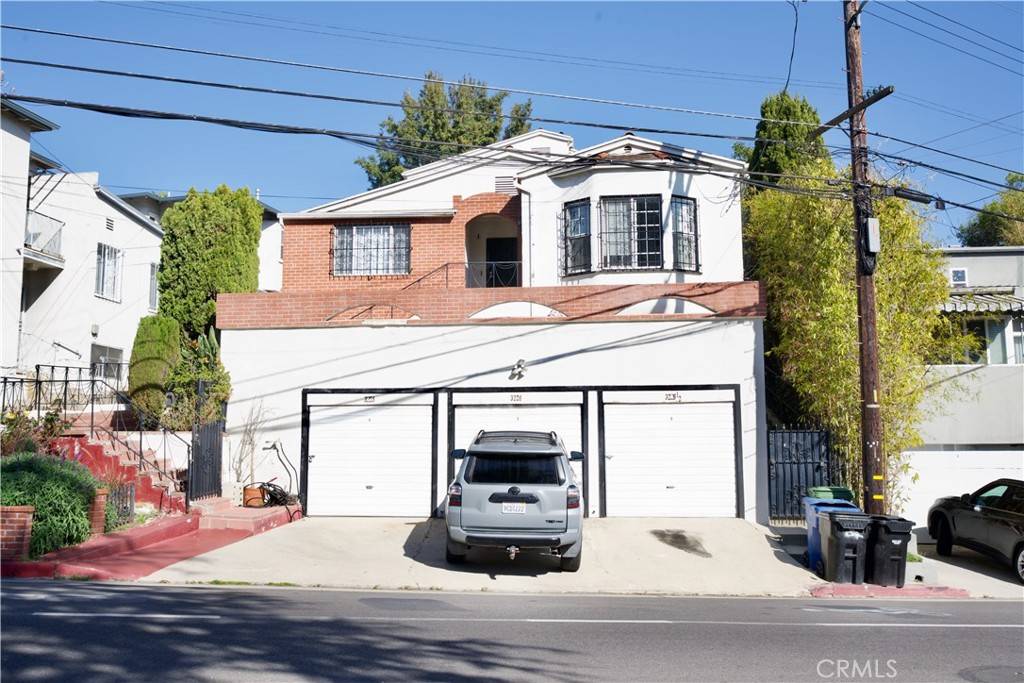 3226 Griffith Park Blvd #1/2, Los Angeles, CA 90027
