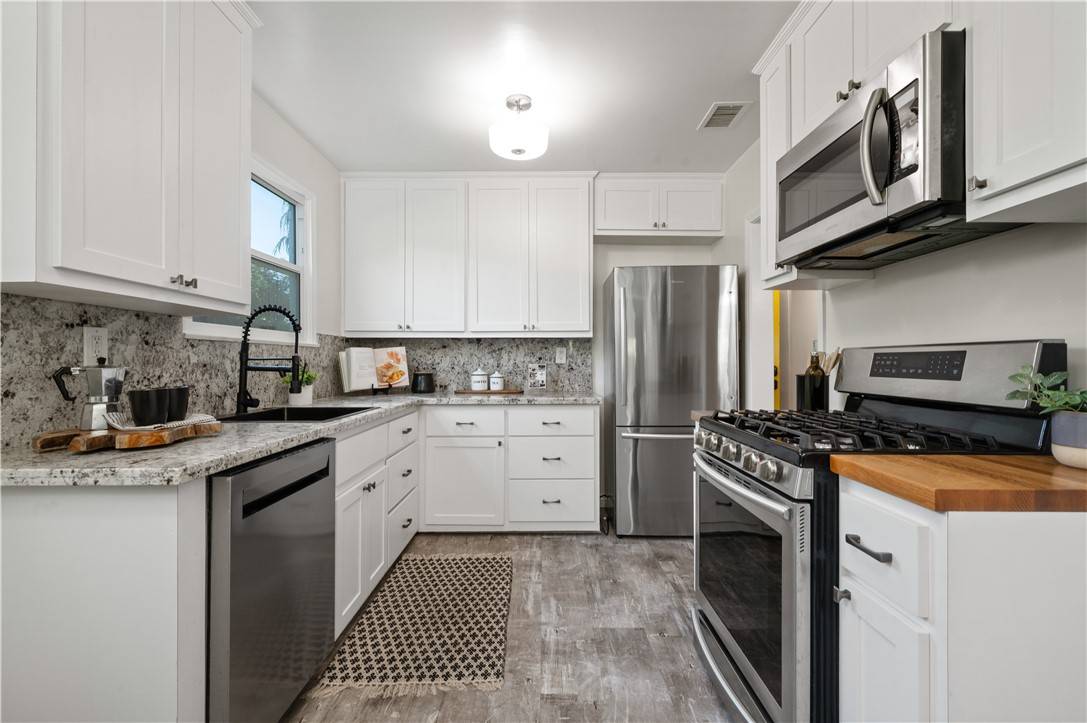 Long Beach, CA 90815,2543 Ladoga Avenue