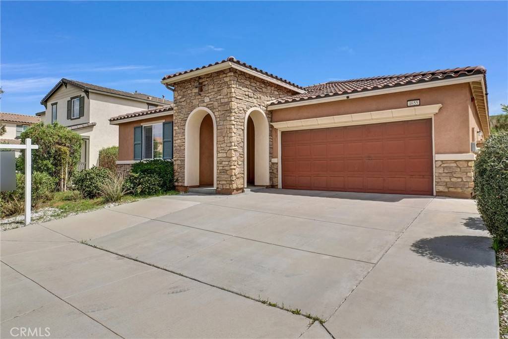 4655 Palmilla DR, Perris, CA 92571