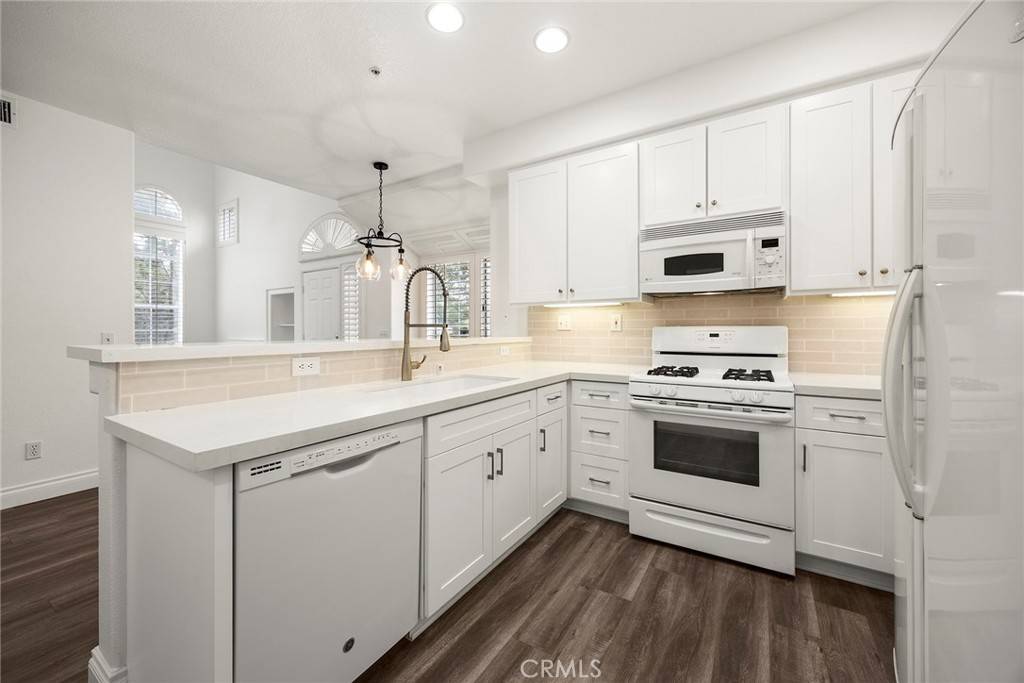 Rancho Santa Margarita, CA 92688,3 Tierra Plano