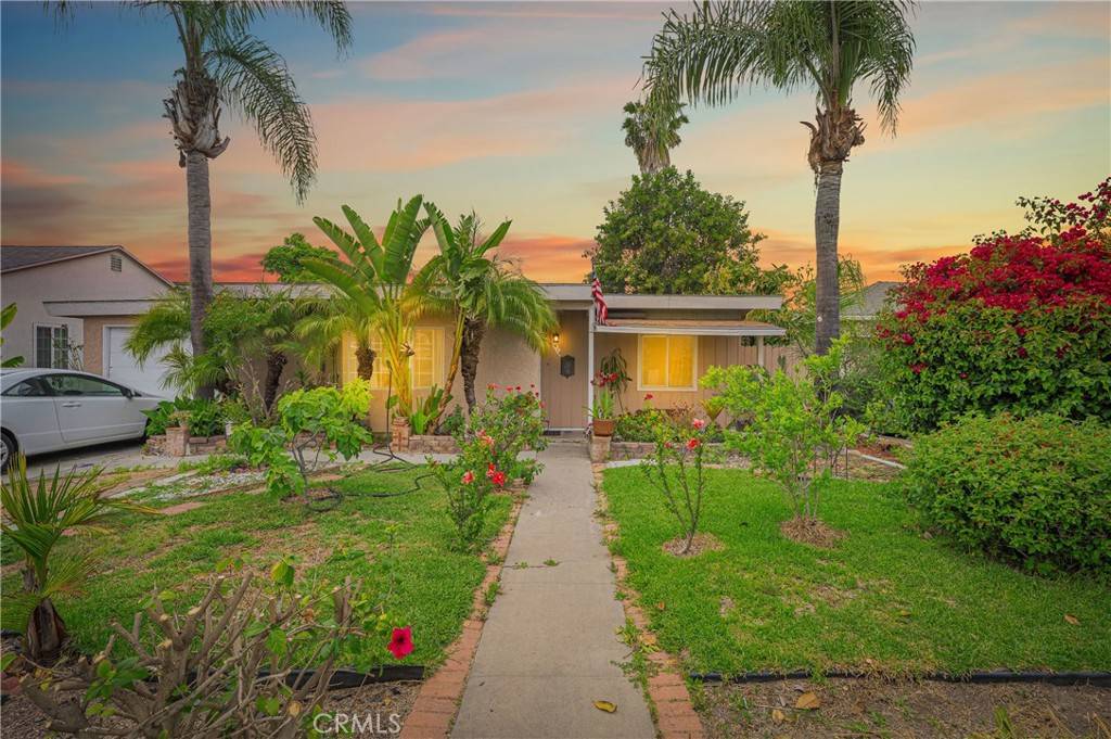 1619 W 11th ST, Santa Ana, CA 92703