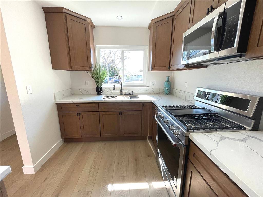 Santa Ana, CA 92704,1109 S Shelley ST
