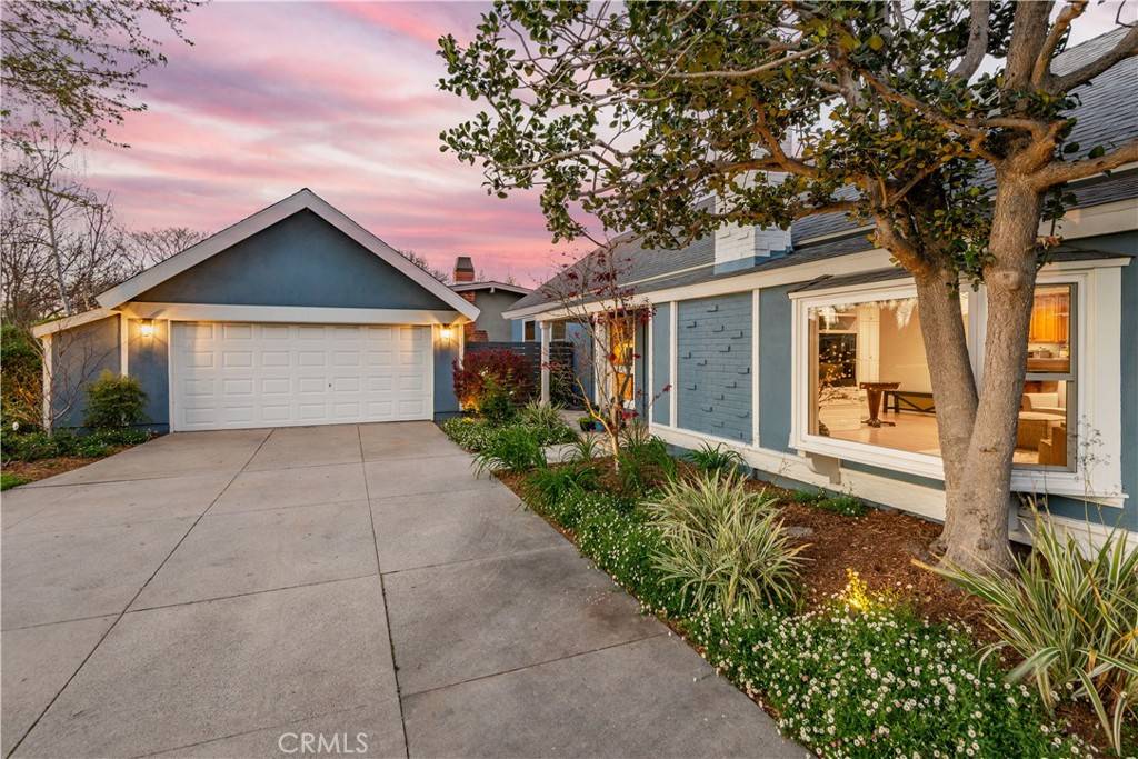 Rossmoor, CA 90720,12392 Foster RD