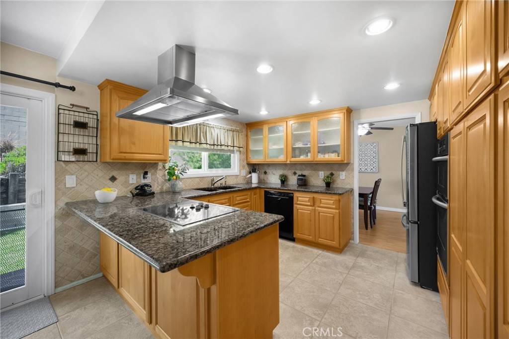 Placentia, CA 92870,419 Clairmont AVE