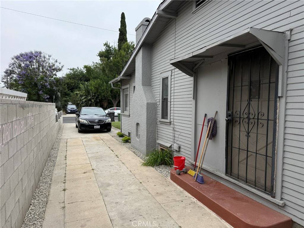 Huntington Park, CA 90255,3032 Hill ST