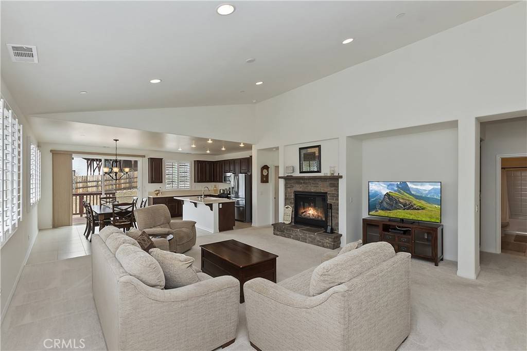 Big Bear City, CA 92314,218 Crimson CIR