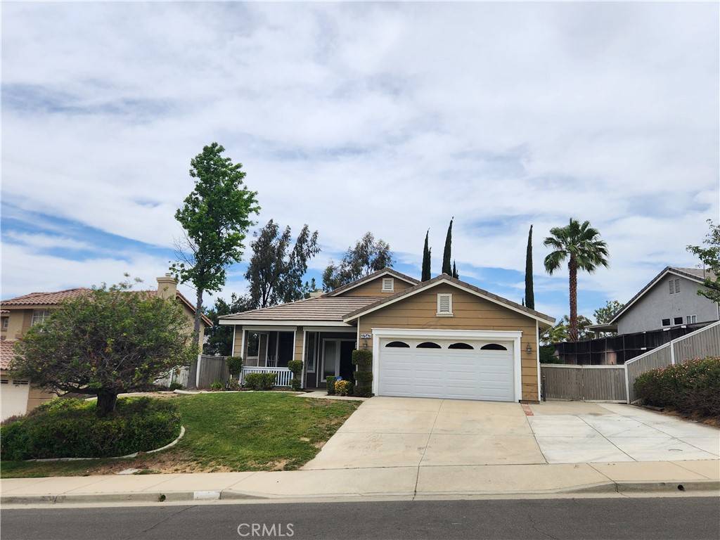 Corona, CA 92883,27547 Bunkerhill DR