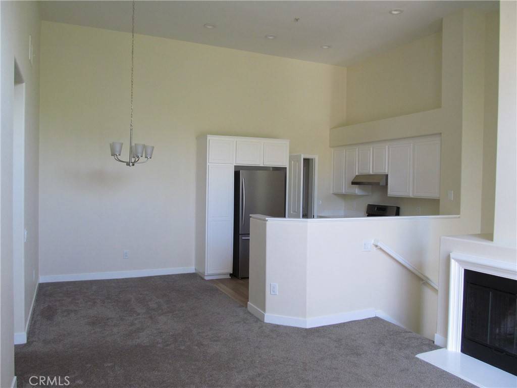 Irvine, CA 92606,703 Solvay Aisle