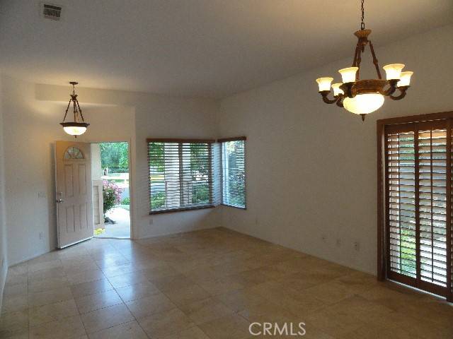 Corona, CA 92882,851 W KENDALL ST