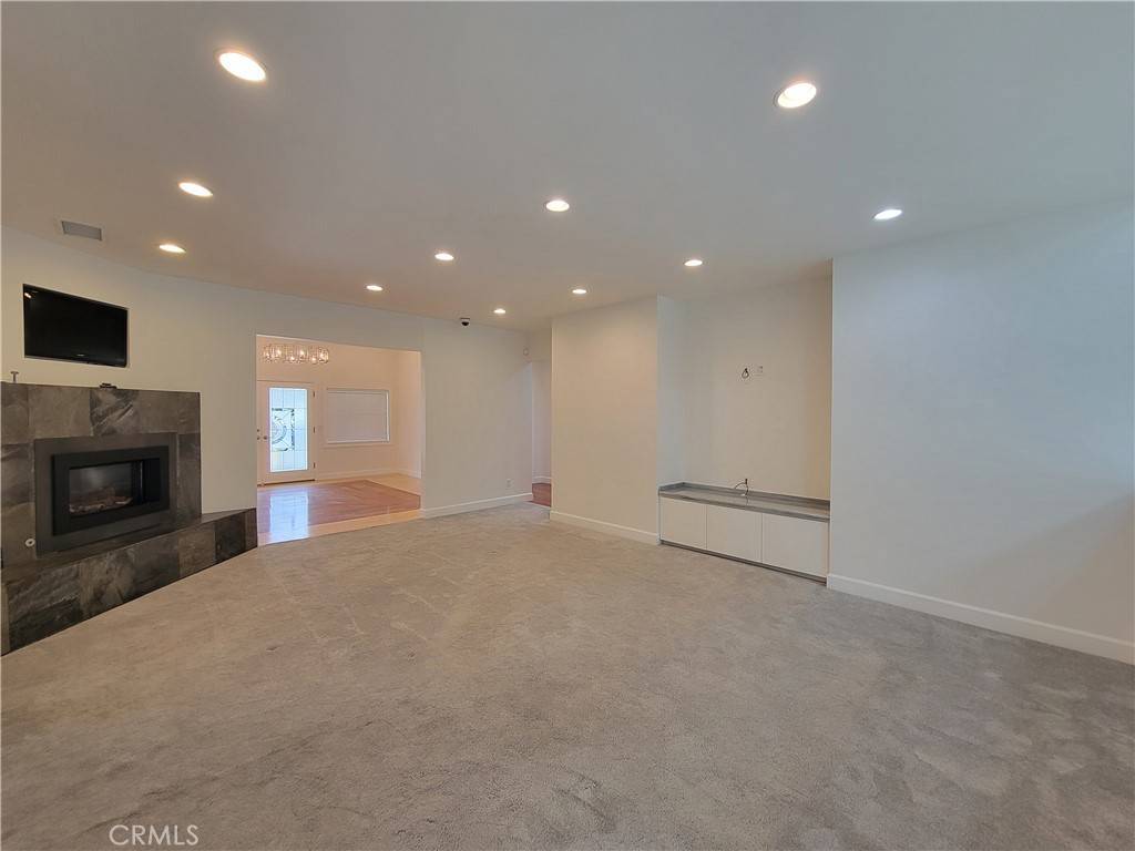 Los Angeles, CA 90066,12427 Milton ST