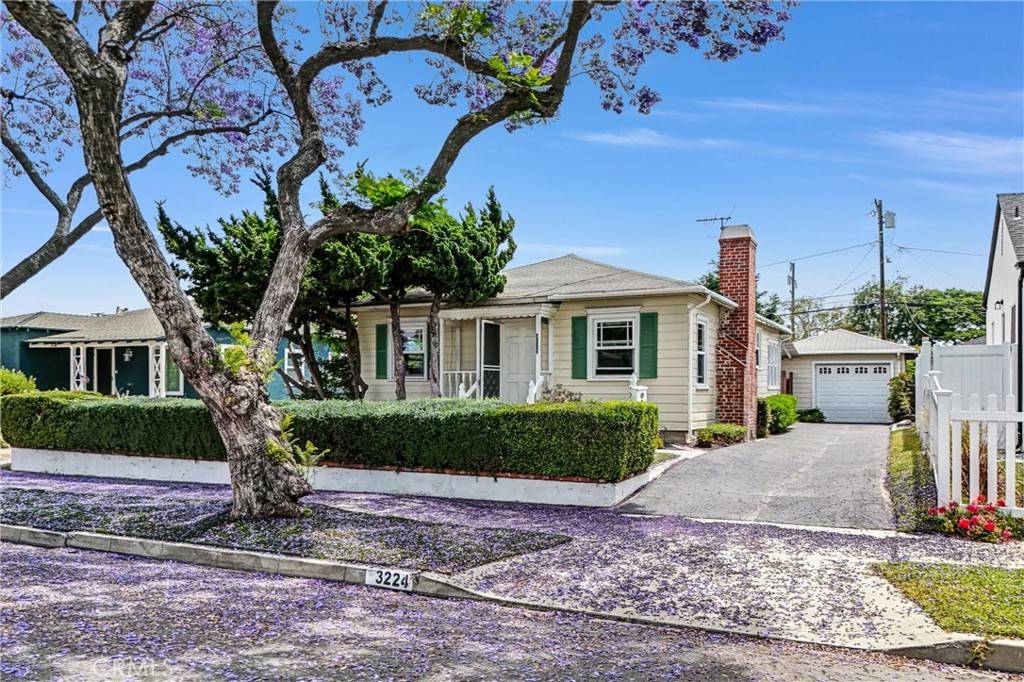 3224 Cerritos AVE, Signal Hill, CA 90755