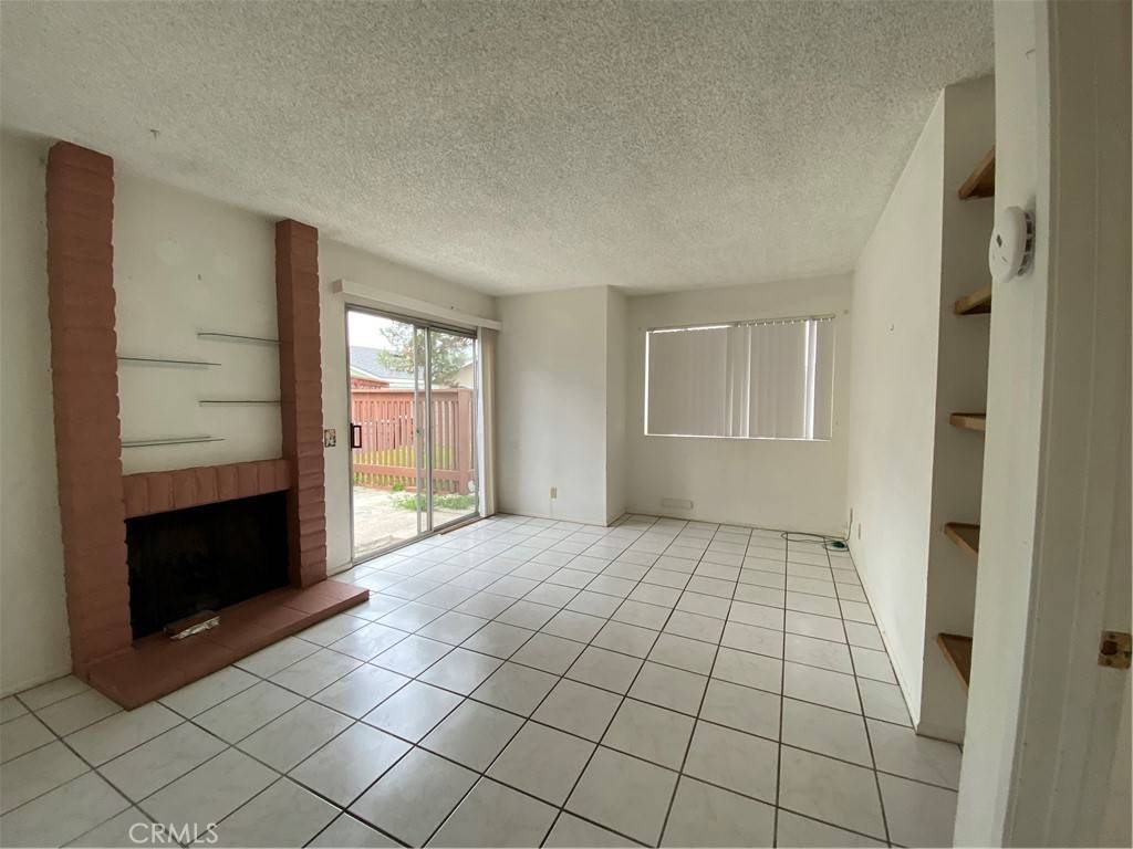 Santa Ana, CA 92703,4572 W 5th ST #31