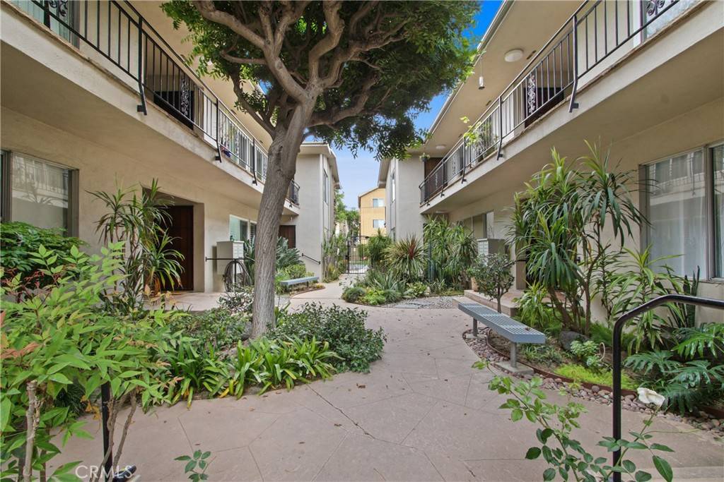 Long Beach, CA 90802,307 Cherry AVE #5