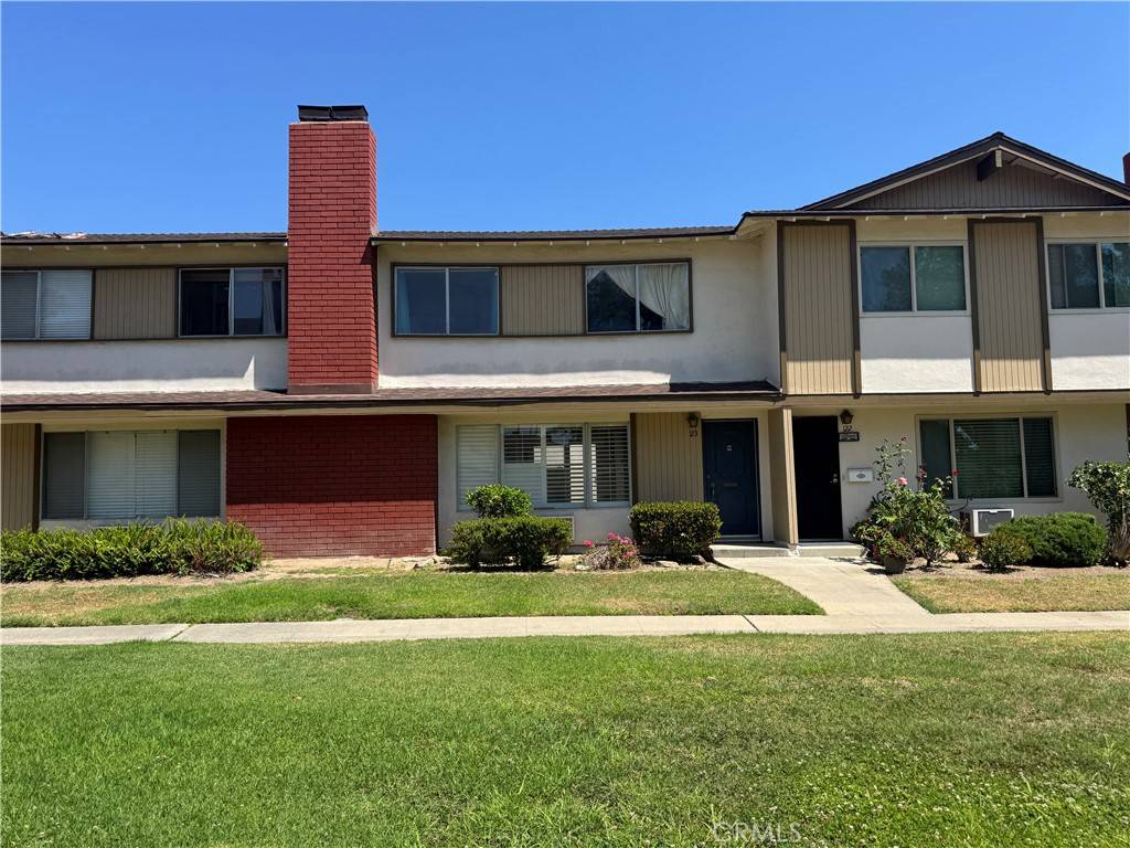 Tustin, CA 92780,1722 Mitchell AVE #123