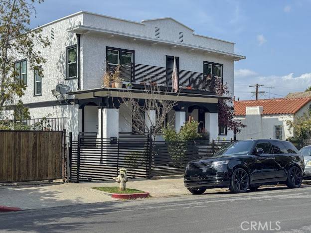 Los Angeles, CA 90057,515 S Coronado ST