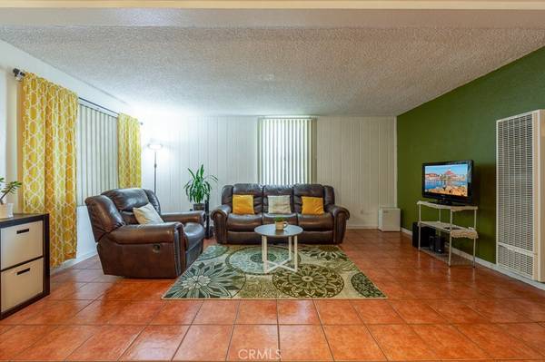 3365 Santa Fe AVE #21, Long Beach, CA 90810