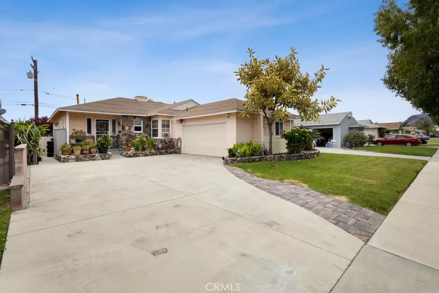 10348 Mapledale ST, Bellflower, CA 90706