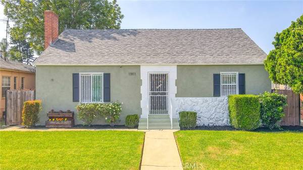 11911 S Hoover ST, Los Angeles, CA 90044