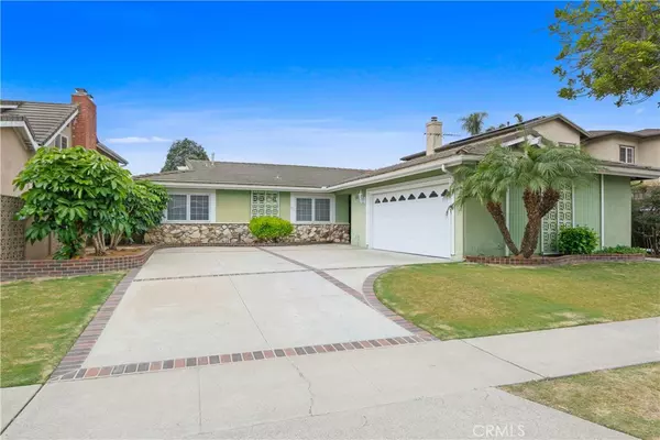 221 College Park DR, Seal Beach, CA 90740