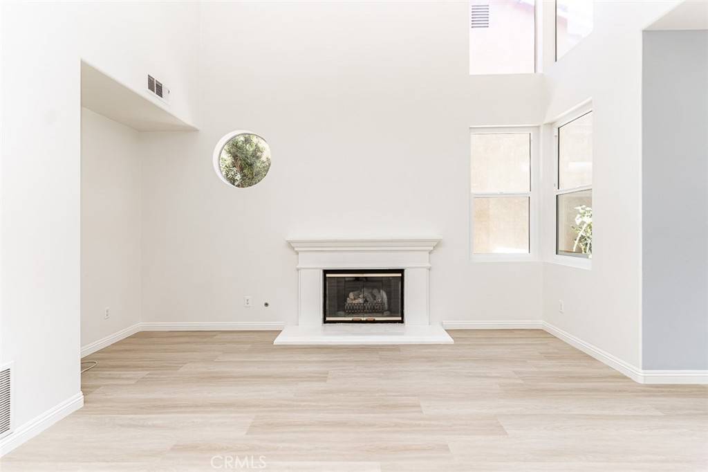 La Mirada, CA 90638,15223 Rousseau LN
