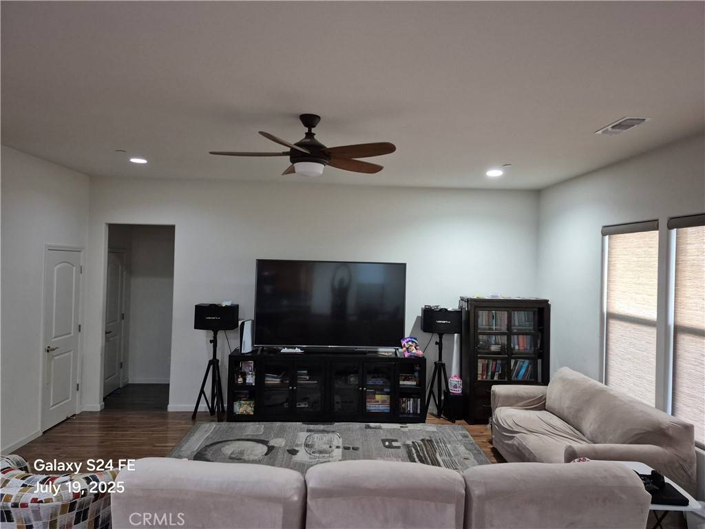 Roseville, CA 95747,4033 Morrison WAY
