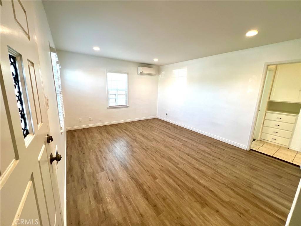 Long Beach, CA 90807,5032 Gundry AVE