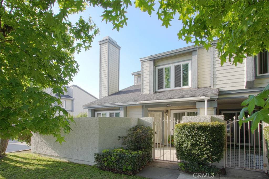 9009 Buckles ST, Downey, CA 90241
