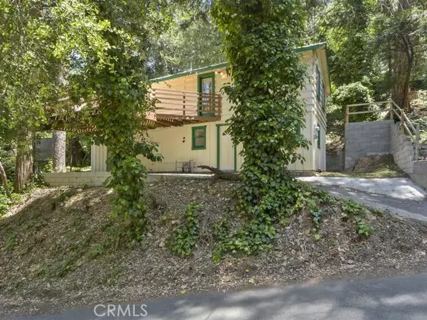 23705 Shady LN, Crestline, CA 92325