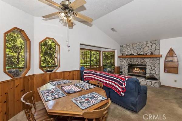 Lake Arrowhead, CA 92352,691 Wellsley DR