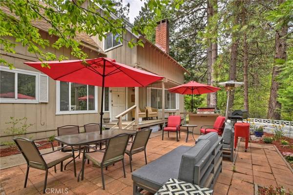 390 Grass Valley RD, Lake Arrowhead, CA 92352