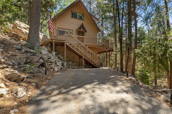 Lake Arrowhead, CA 92352,402 Terrace RD