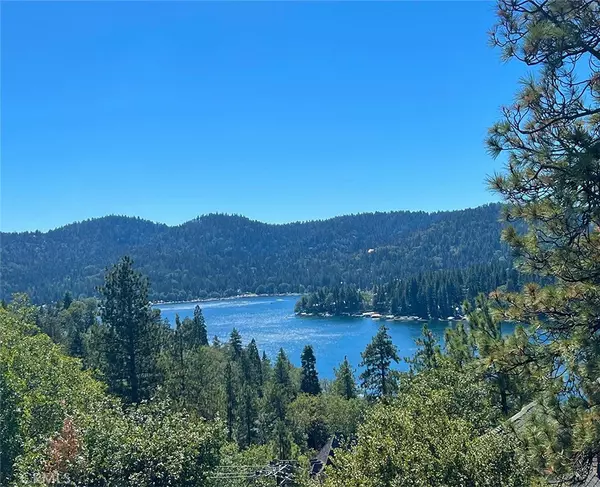 990 Le Mont WAY, Lake Arrowhead, CA 92352