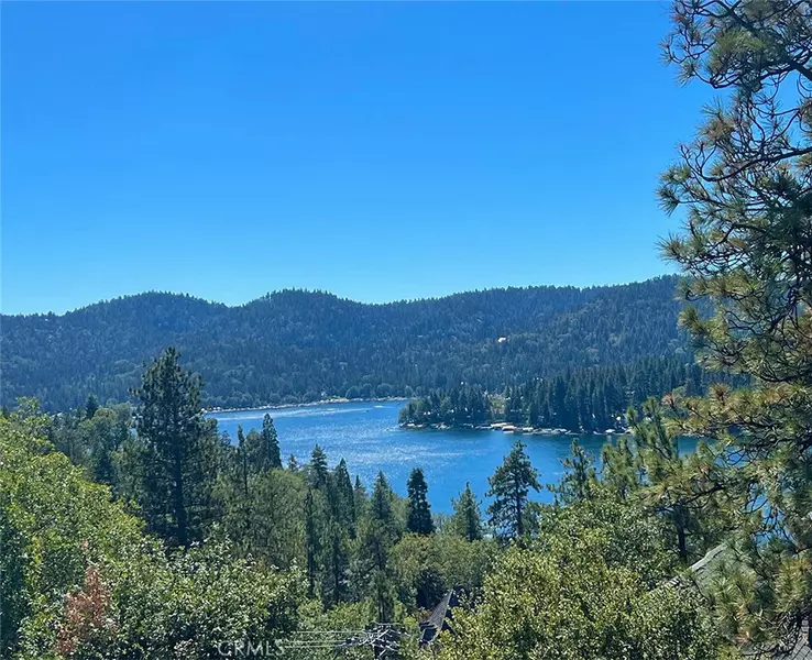 990 Le Mont WAY, Lake Arrowhead, CA 92352