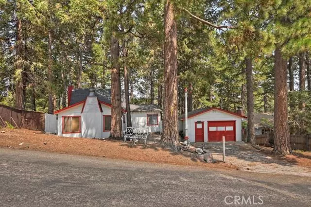 31800 Christmas Tree LN, Running Springs, CA 92382