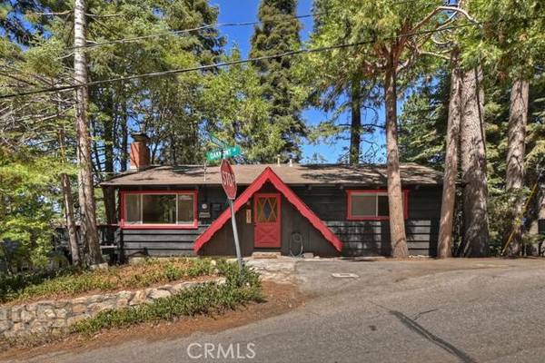 587 Arrowhead Villa RD, Lake Arrowhead, CA 92352