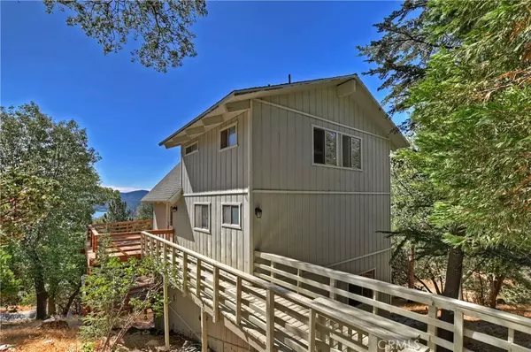 Lake Arrowhead, CA 92352,1090 Nadelhorn DR