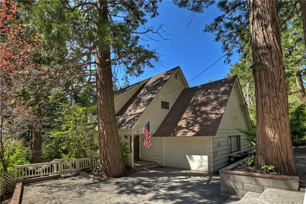 Lake Arrowhead, CA 92352,132 S John Muir RD