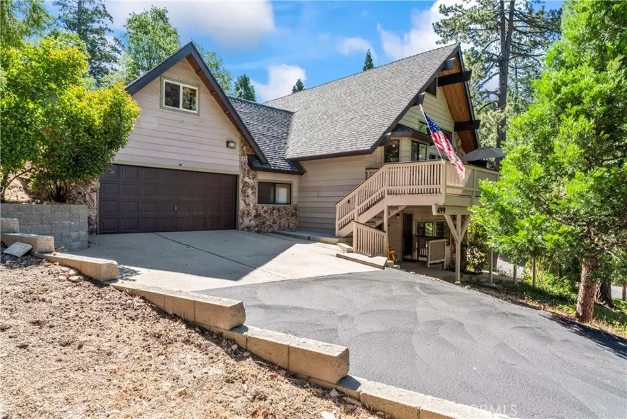 499 Golf Course LN, Lake Arrowhead, CA 92352